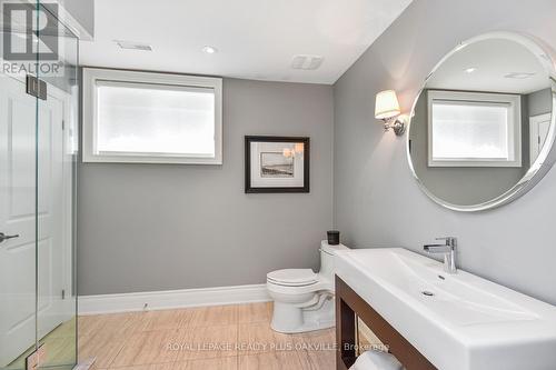 4052 Apple Valley Lane, Burlington (Shoreacres), ON - Indoor Photo Showing Bathroom