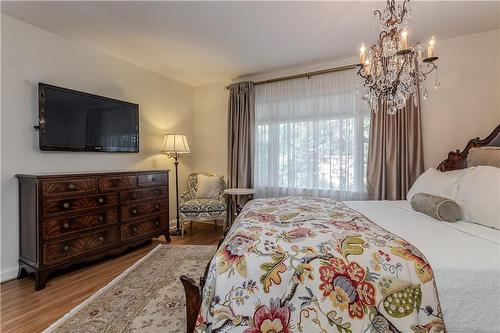 236 Donnelly Drive, Mississauga, ON - Indoor Photo Showing Bedroom