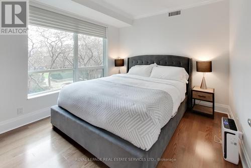 313 - 20 Scrivener Square, Toronto (Rosedale-Moore Park), ON - Indoor Photo Showing Bedroom