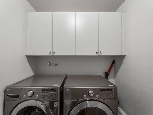 Salle de lavage - 8425  - 8429 Place Du Meunier, Mirabel, QC - Indoor Photo Showing Laundry Room