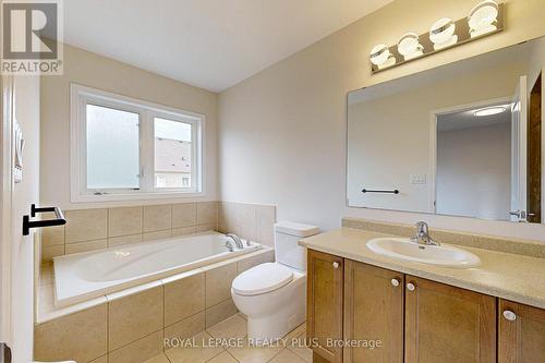 37 Teal Crescent Circle, Brampton (Credit Valley), ON - Indoor Photo Showing Bathroom