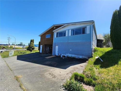 2293 Pioneer Hill Dr, Port Mcneill, BC 