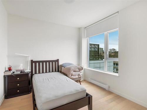 407-530 Michigan St, Victoria, BC - Indoor Photo Showing Bedroom