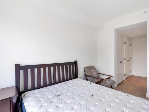 407-530 Michigan St, Victoria, BC - Indoor Photo Showing Bedroom