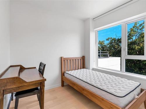 407-530 Michigan St, Victoria, BC - Indoor Photo Showing Bedroom