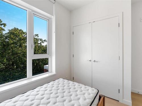 407-530 Michigan St, Victoria, BC - Indoor Photo Showing Bedroom