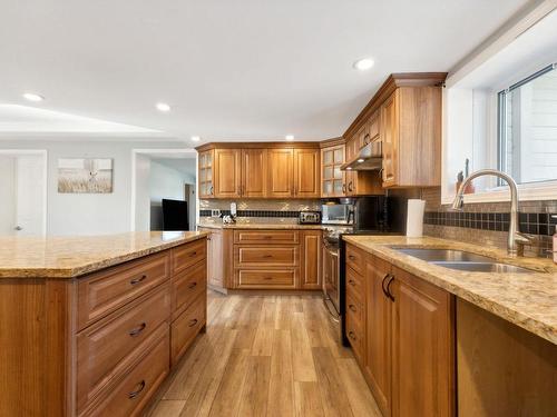 Kitchen - 113 Ch. St-Charles, Val-Des-Monts, QC 