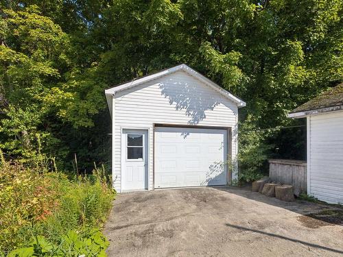 Garage - 113 Ch. St-Charles, Val-Des-Monts, QC 