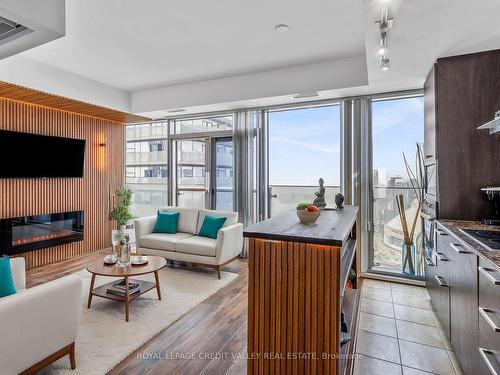 4207-14 York St, Toronto, ON - Indoor Photo Showing Living Room With Fireplace