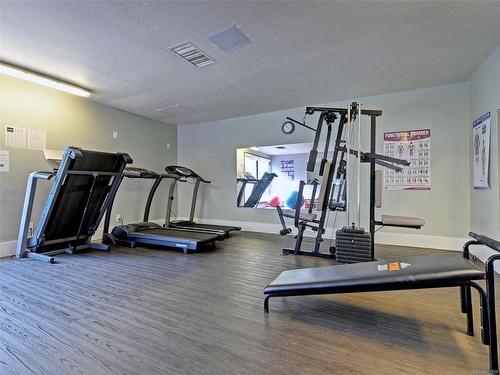 401-1630 Quadra St, Victoria, BC - Indoor Photo Showing Gym Room