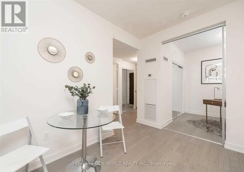 2010 - 330 Richmond Street W, Toronto, ON - Indoor Photo Showing Dining Room