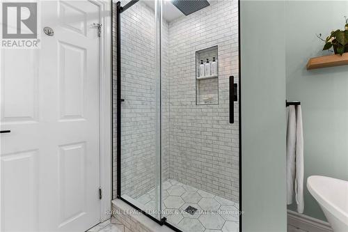 601 Glenwood Drive, Pembroke, ON - Indoor Photo Showing Bathroom