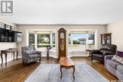 1326 Regal Crescent, Moose Jaw, SK - Indoor Photo Showing Living Room