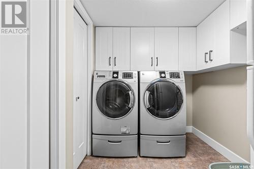 1326 Regal Crescent, Moose Jaw, SK - Indoor Photo Showing Laundry Room