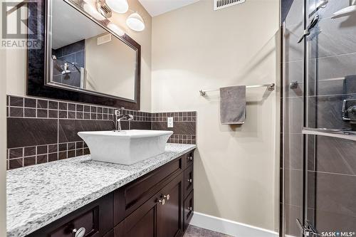 1326 Regal Crescent, Moose Jaw, SK - Indoor Photo Showing Bathroom