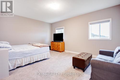 61 Broadacre Drive, Kitchener, ON - Indoor Photo Showing Bedroom