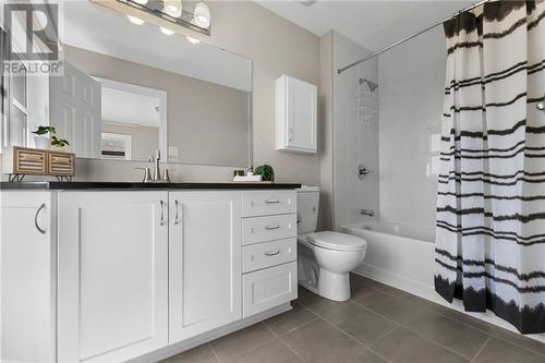 57 Mersey Drive, Kanata, ON - Indoor Photo Showing Bathroom