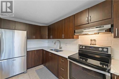 7E Vanessa Terrace, Ottawa, ON - Indoor Photo Showing Kitchen With Double Sink