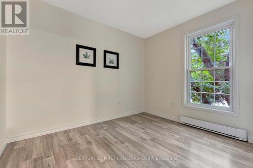 14 Orkney Place, Brantford, ON - Indoor Photo Showing Other Room