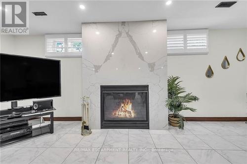 117 Christopher Drive, Hamilton (Kennedy), ON - Indoor With Fireplace