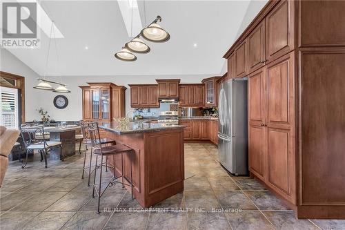 117 Christopher Drive, Hamilton (Kennedy), ON - Indoor Photo Showing Kitchen