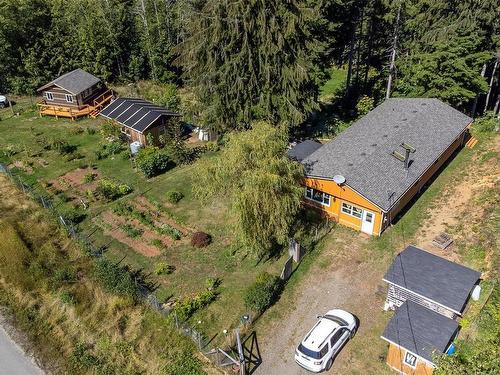 600 Ryans Rd, Sayward, BC 