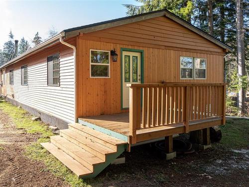 600 Ryans Rd, Sayward, BC 