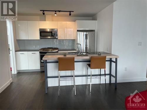 224 Lyon Street Unit#1414, Ottawa, ON - Indoor Photo Showing Kitchen With Stainless Steel Kitchen