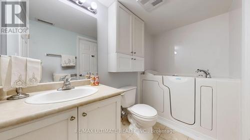 206 - 645 Millwood Road, Toronto (Mount Pleasant East), ON - Indoor Photo Showing Bathroom