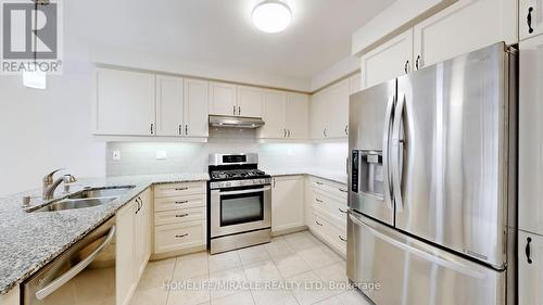 110 Herefordshire Crescent, Newmarket (Woodland Hill), ON - Indoor Photo Showing Kitchen With Double Sink