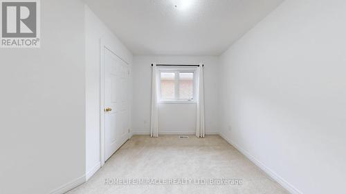 110 Herefordshire Crescent, Newmarket (Woodland Hill), ON - Indoor Photo Showing Other Room