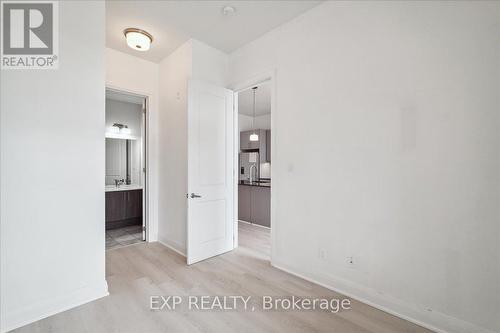 315 - 15277 Yonge Street N, Aurora, ON - Indoor Photo Showing Other Room