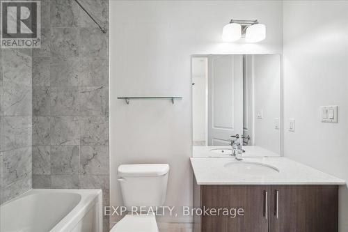 315 - 15277 Yonge Street N, Aurora, ON - Indoor Photo Showing Bathroom