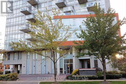 905 - 30 Canterbury Place E, Toronto, ON - Outdoor With Balcony With Facade