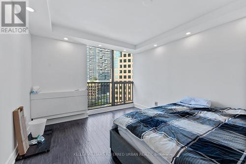 1231 - 33 Harbour Square, Toronto, ON - Indoor Photo Showing Bedroom