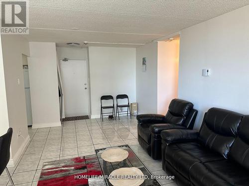 301 - 207 Galloway Road, Toronto (West Hill), ON - Indoor Photo Showing Living Room