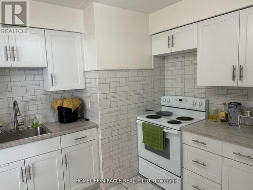 301 - 207 Galloway Road, Toronto (West Hill), ON - Indoor Photo Showing Kitchen