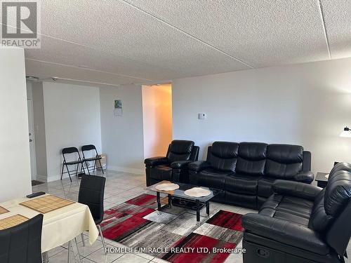 301 - 207 Galloway Road, Toronto (West Hill), ON - Indoor Photo Showing Living Room