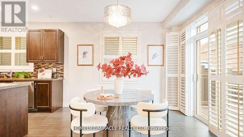 33 Orangeblossom Trail, Brampton, ON - Indoor Photo Showing Dining Room