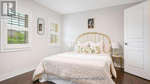 33 Orangeblossom Trail, Brampton (Credit Valley), ON - Indoor Photo Showing Bedroom