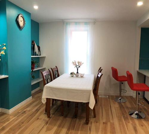 4472 Second Avenue, Niagara Falls, ON - Indoor Photo Showing Dining Room