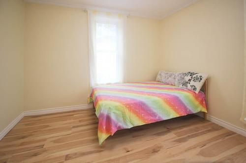 4472 Second Avenue, Niagara Falls, ON - Indoor Photo Showing Bedroom