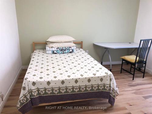 4472 Second Avenue, Niagara Falls, ON - Indoor Photo Showing Bedroom