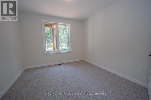 1005 Kingsridge Court, Huntsville, ON - Indoor Photo Showing Other Room