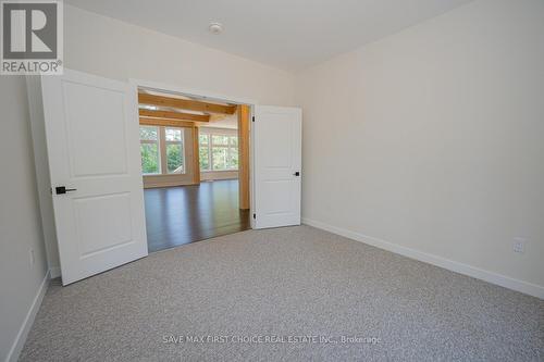 1005 Kingsridge Court, Huntsville, ON - Indoor Photo Showing Other Room