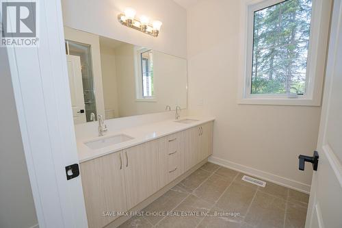 1005 Kingsridge Court, Huntsville, ON - Indoor Photo Showing Bathroom