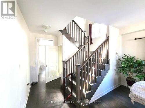 43 Mynden Way, Newmarket, ON - Indoor Photo Showing Bedroom