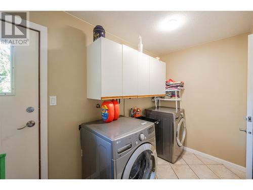 10112 Beavis Place, Summerland, BC - Indoor Photo Showing Laundry Room