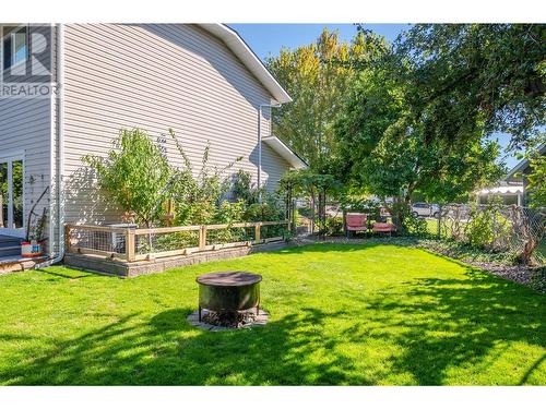 10112 Beavis Place, Summerland, BC - Outdoor