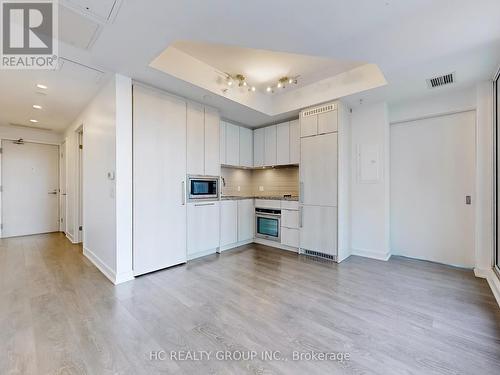 2609 - 115 Blue Jays Way, Toronto (Waterfront Communities), ON - Indoor Photo Showing Kitchen